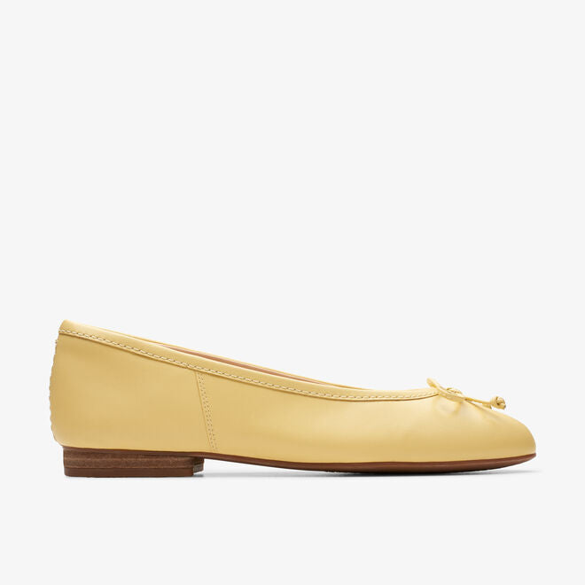Clarks Fawna Lily Yellow Pumps