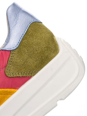
                  
                    Ara New York Multi Trainer
                  
                