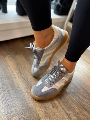 
                  
                    Gant Cuzima Metallic Trainer - Silver
                  
                