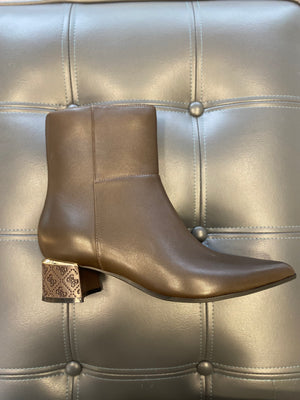 
                  
                    Guess Lukkie Brown Ankle Boot
                  
                