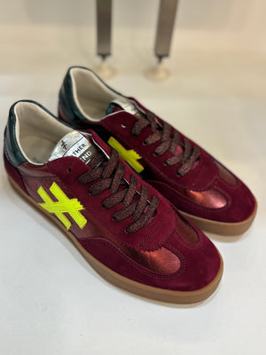 
                  
                    Another Trend Iconic Trainers Raspberry (Wine)
                  
                