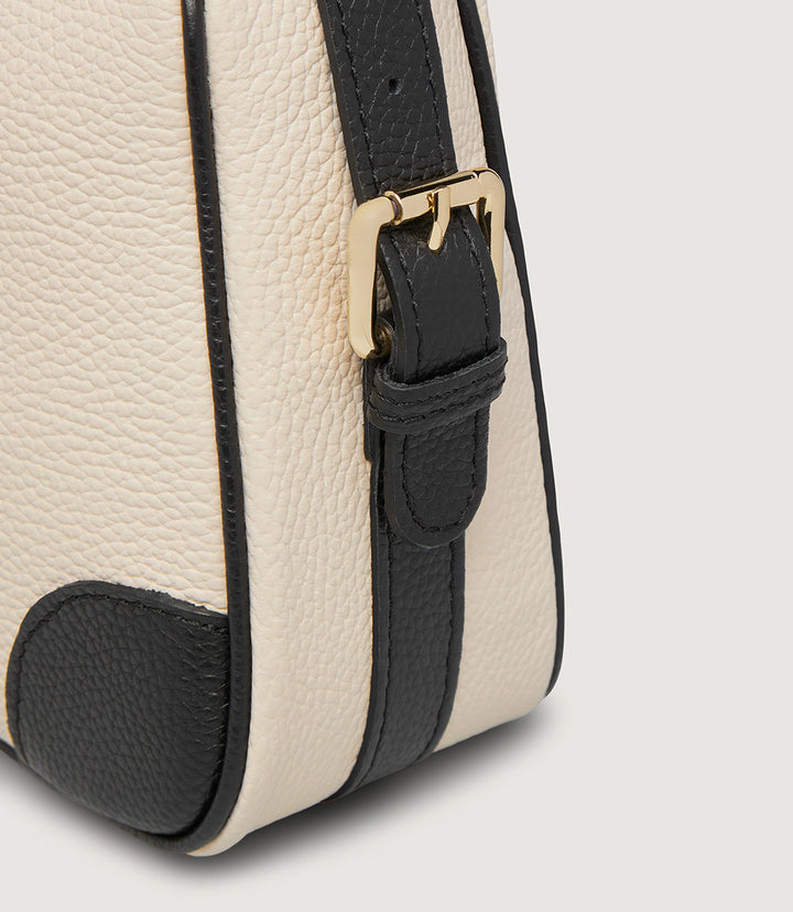 
                  
                    Marco Moreo Hudson Cream Shoulder Bag
                  
                