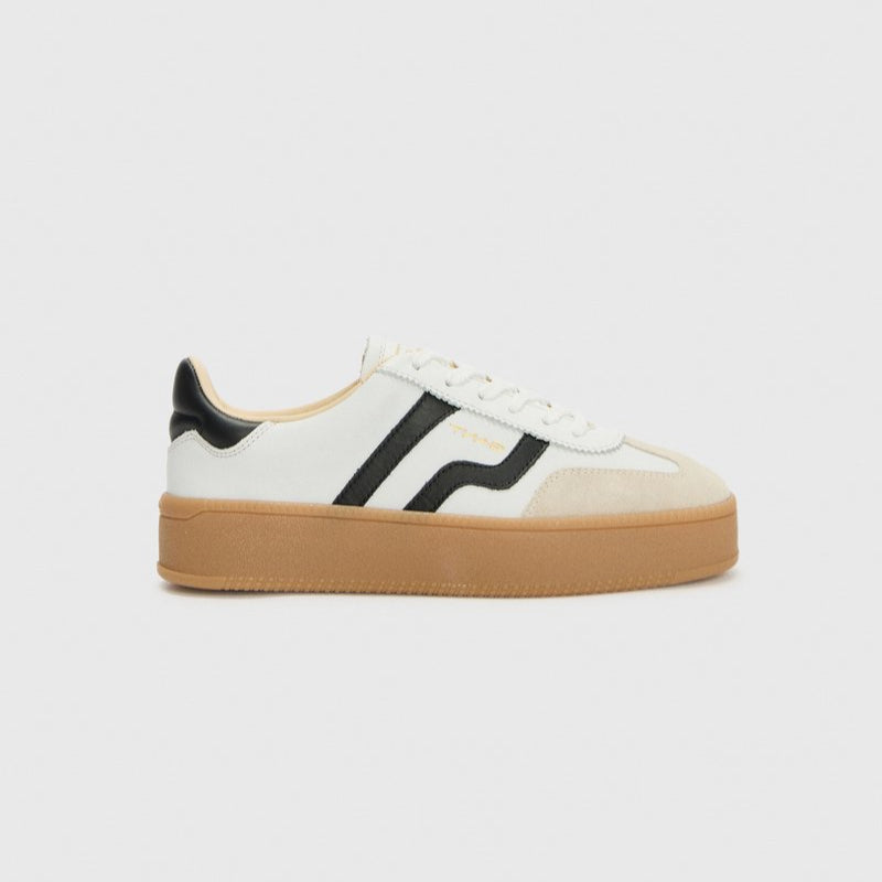 Gant Cuzmani Platform Sneaker White sneaker with black stripes and a gum sole