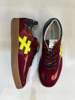 
                  
                    Another Trend Iconic Trainers Raspberry (Wine)
                  
                