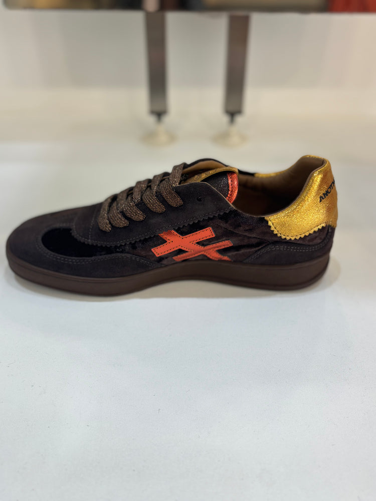 
                  
                    Another Trend Iconic Trainers Brown
                  
                