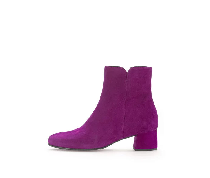 GABOR SUEDE ANKLE BOOT 35.680.10