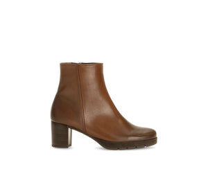 
                  
                    Gabor Platform Brown smooth Leather ankle boot 
                  
                