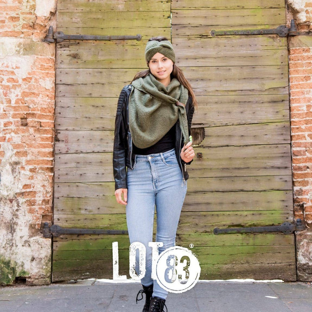 
                  
                    Scarf Nina Khaki
                  
                