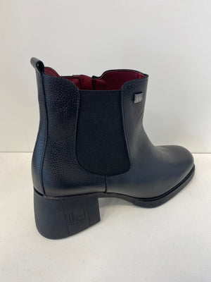 
                  
                    Jose Saenz Leather Black Chelsea Ankle Boot
                  
                