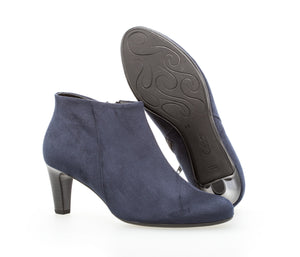 
                  
                    GABOR SUEDE ANKLE BOOT 35.850.46
                  
                