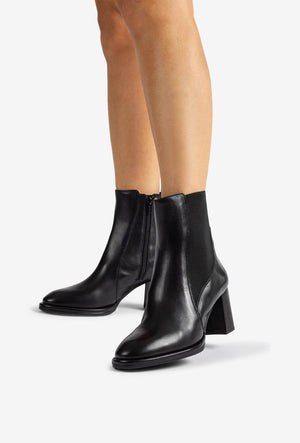 
                  
                    Unisa Luanco Leather Black Ankle Boots
                  
                