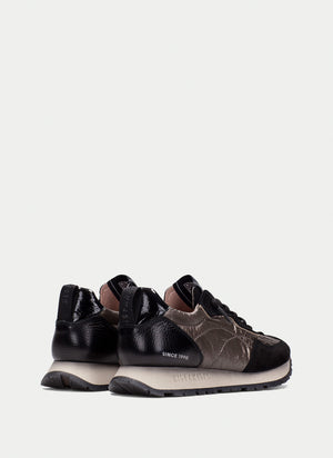 
                  
                    Hispanitas Kansas Trainers + Colours
                  
                